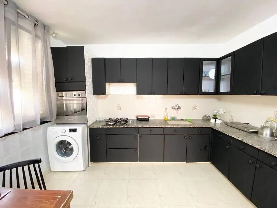 Apartment On The Mermaid Beach Qiryat Yam 0*,