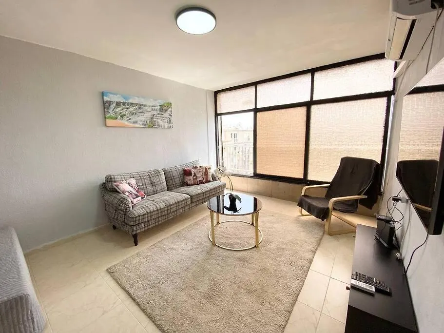 Apartment On The Mermaid Beach Qiryat Yam 0*,  Izrael
